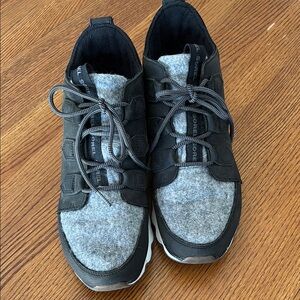 Sorel Black and Gray Sneakers